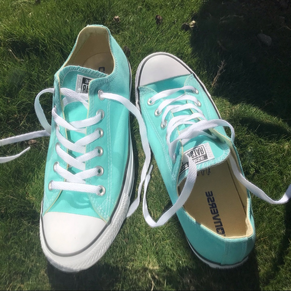 rare cotton candy low rise converse